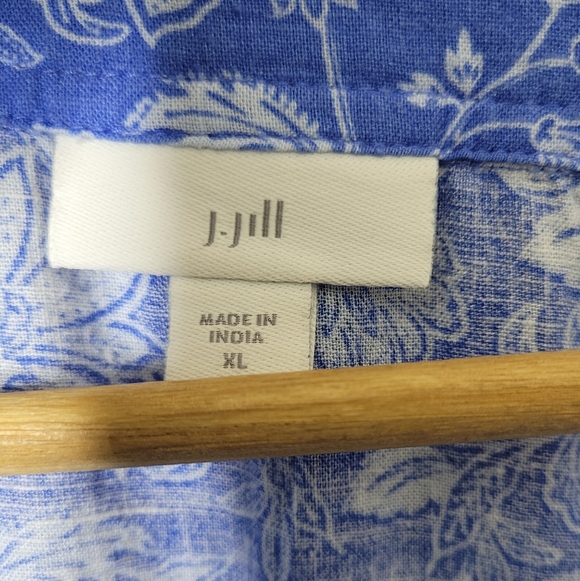 J. Jill Tie Sleeve Top Size XL - Picture 8 of 10